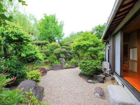 日本庭園のある家