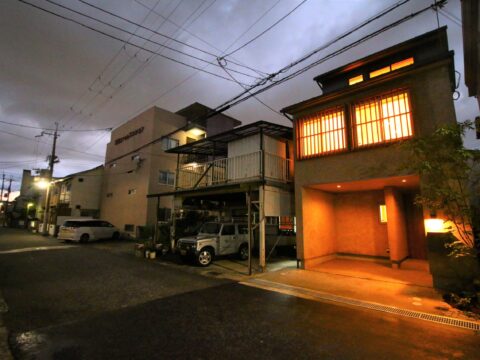 尼崎の3階建て狭小住宅