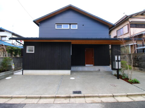 東茶屋の3世帯住宅