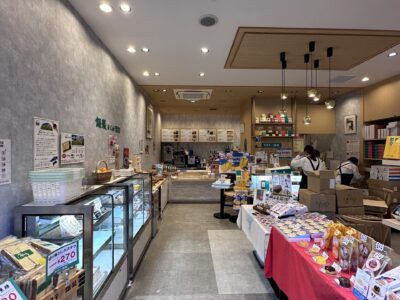 銀装のショートケーキ