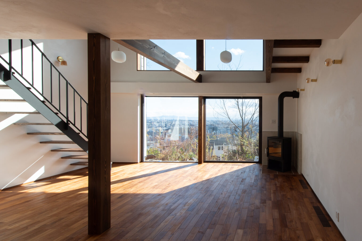 大阪のおしゃれな注文住宅の施工事例_木の家2